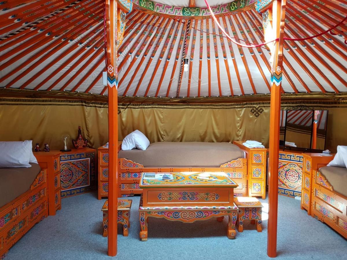 Pension New Nomads Zesch Bagian luar foto